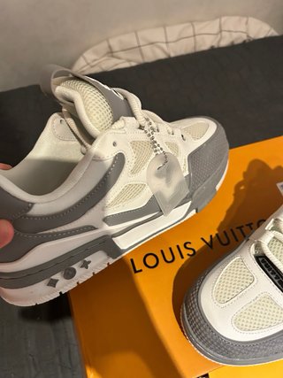Louis Vuitton Skater Gris y Blancas Talla 45