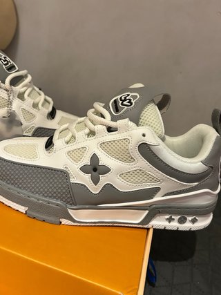Louis Vuitton Skater Gris y Blancas Talla 45