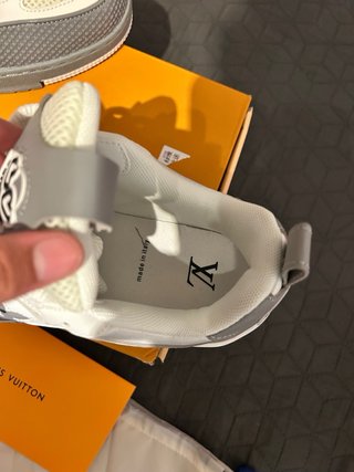 Louis Vuitton Skater Gris y Blancas Talla 45