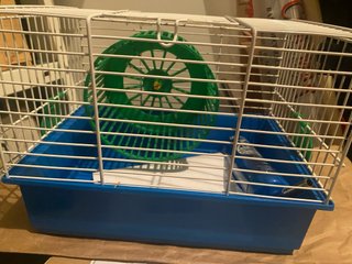 Jaula para hámster con rueda