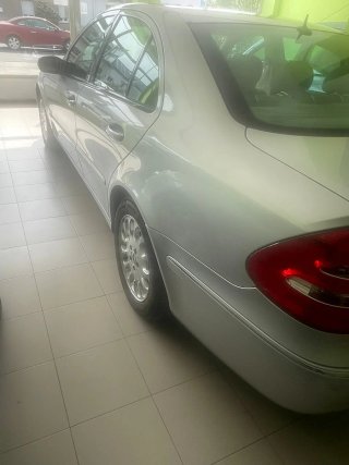 Mercedes-Benz Clase E 2006