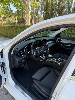 Mercedes-Benz C220d
