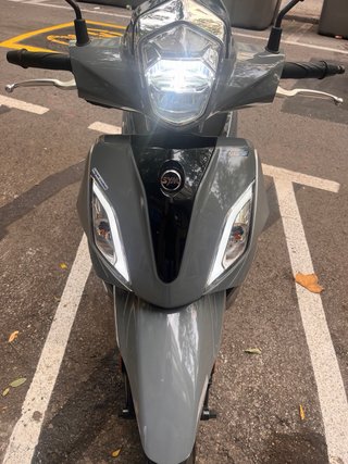 Moto SYM Symphony ST LC 125cc 2023 Gris