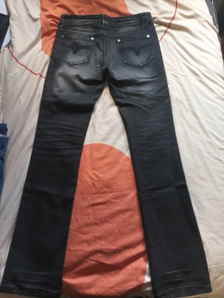 Pantalón vaquero oscuro