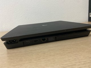 Consola PS4 slim Sony Negra