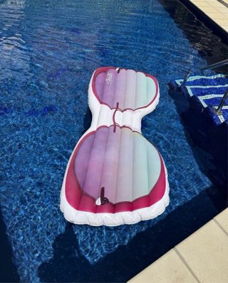 Colchoneta grande para piscina