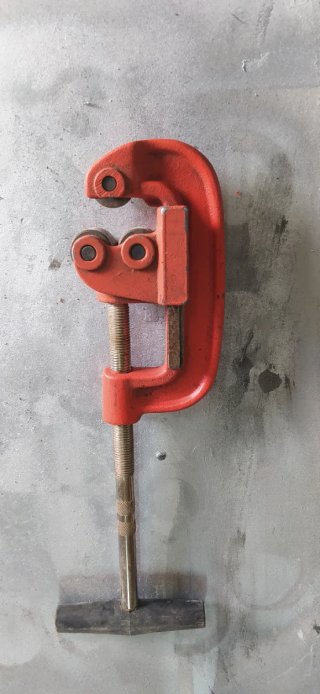 Tagliatubi per tubi 1/8-2