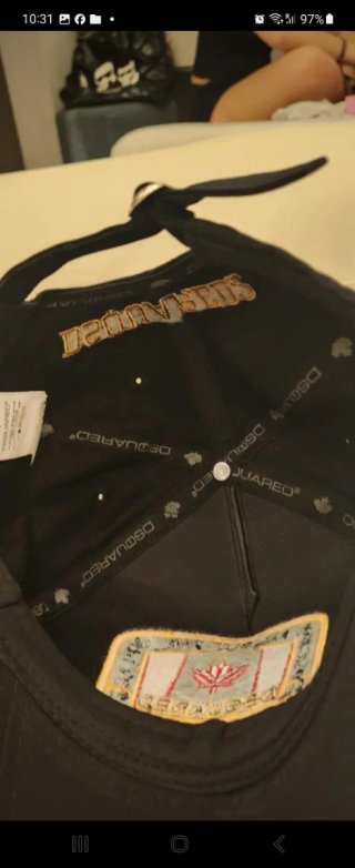 Gorra DSquared2 Negra con Bandera Canadá