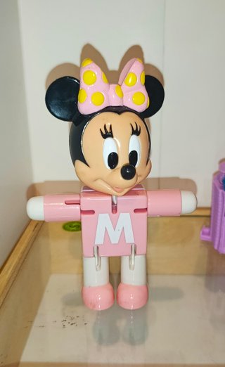 Figuras Minnie Mouse y Castillo