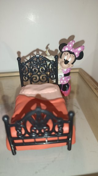Figuras Minnie Mouse y Castillo