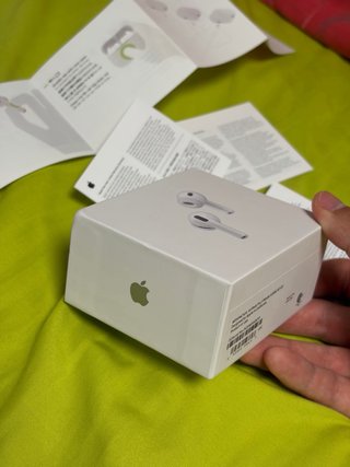 AirPods Pro 3 (2025)