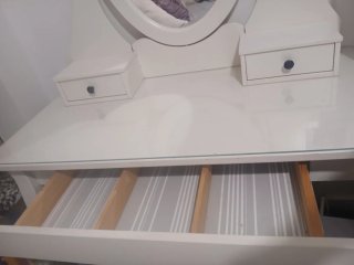 Tocador blanco Ikea con espejo