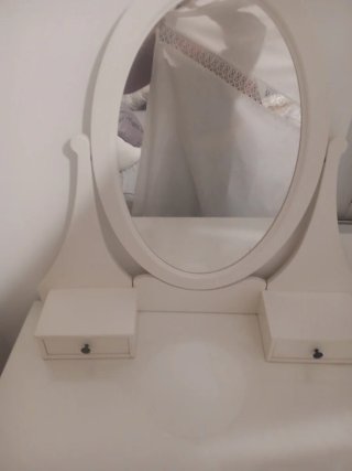 Tocador blanco Ikea con espejo