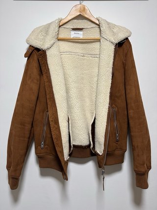 Chaqueta Bershka con borrego Talla L