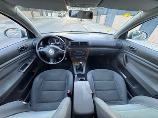 VW Passat 1.9TDI 130cv PEGATINA B