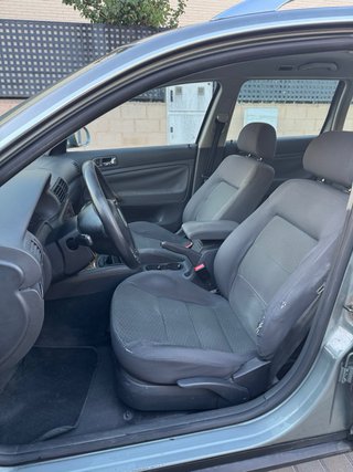 VW Passat 1.9TDI 130cv PEGATINA B