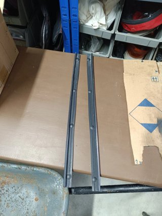 Par de Raspadores portas vw polo g40