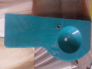 Lavabo de cristal azul