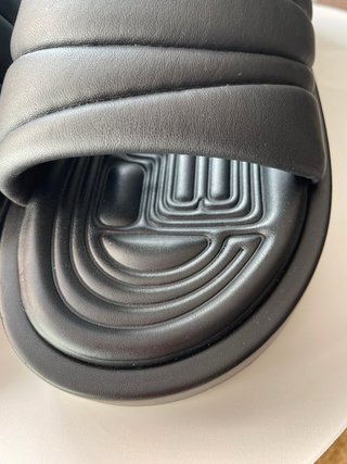 Sandalias HOFF negras con detalles morados y verde