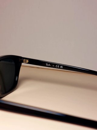 Occhiali da sole Ray-Ban neri