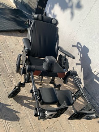Silla de ruedas ortopédica