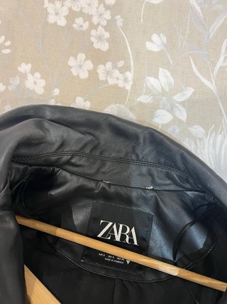 Oferta!Chaqueta efecto piel Zara Talla S Oversize