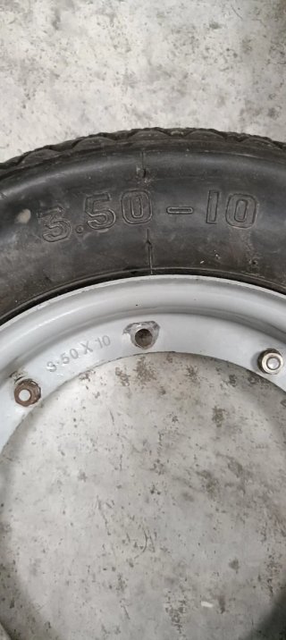 Kit Llantas Vespa 200