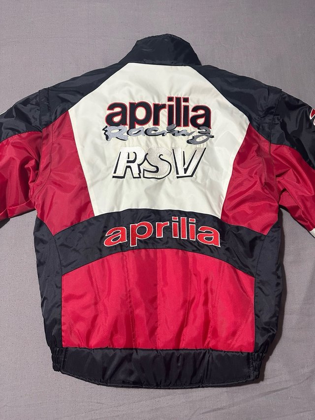 Jaqueta aprilia