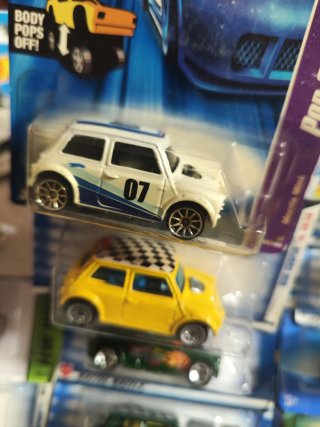 Hot Wheels  Mini Cooper