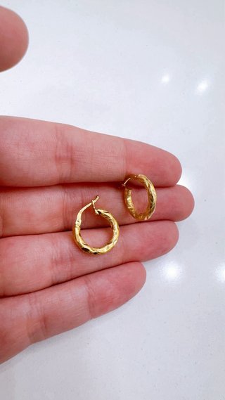 Orecchini cerchio Fantasia in oro giallo 18kt 750