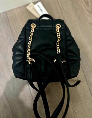 Mochila Karl Lagerfeld Negra y Dorada