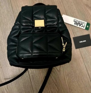 Mochila Karl Lagerfeld Negra y Dorada