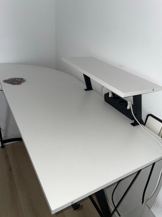Mesa Gaming L Blanca Fibra Carbono