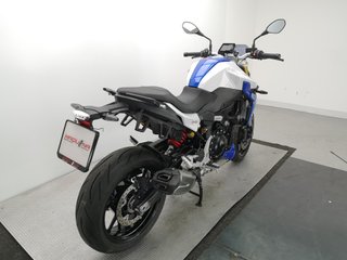 BMW F 900 R 2023 2692 kms.