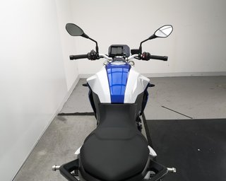 BMW F 900 R 2023 2692 kms.