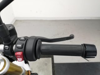 BMW F 900 R 2023 2692 kms.