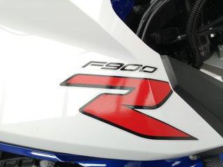 BMW F 900 R 2023 2692 kms.