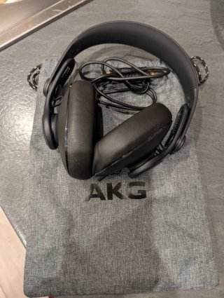 Auriculares AKG K361 Profesionales