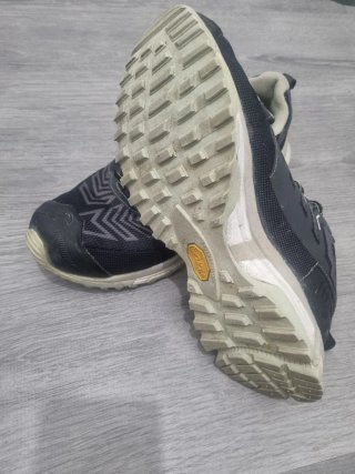 Zapatillas Boreal Trail Running Negro/Gris