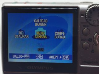 Olympus FE-140 6MP funciona leer detalles