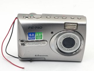 Olympus FE-140 6MP funciona leer detalles