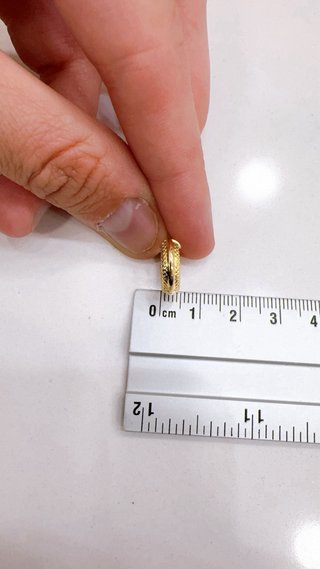 Orecchini a cerchio diamantati in oro 18kt 750
