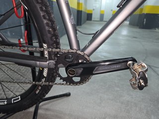 Bicicleta Commencal Meta HT V2 AM RACE