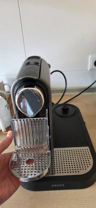 Cafetera Nespresso Krups Citiz Plata