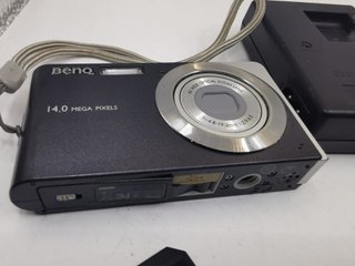 BenQ 14MP cámara + batería + cargador + SD