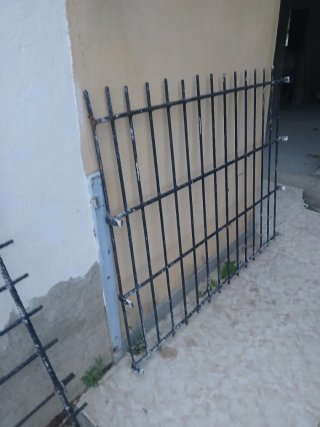 2 Rejas de Hierro
