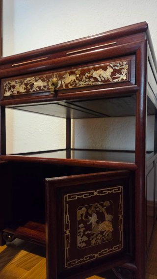 Mesita auxiliar oriental vintage madera