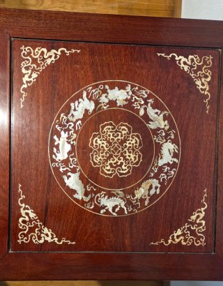 Mesita auxiliar oriental vintage madera