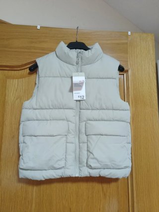 Chaleco acolchado Primark beige