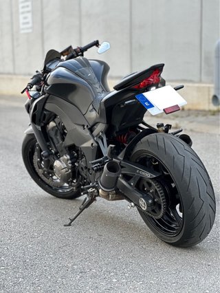 Kawasaki Z1000 Black Edition